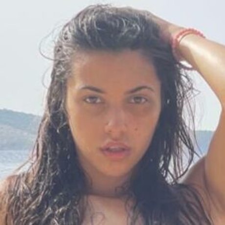 Serena Sula model adult pictures