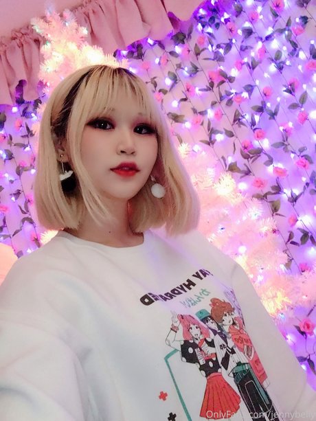 Jennybelly_ model erotic image