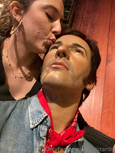 Charizard model beautiful photos