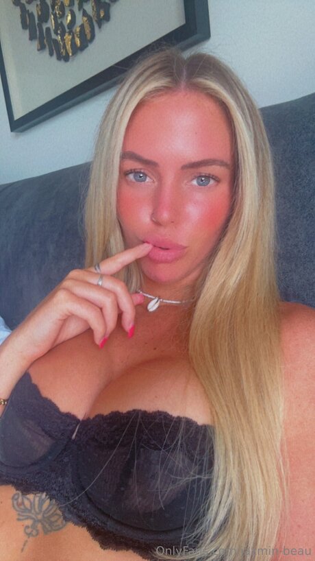 Jazmin Beau art actress pic