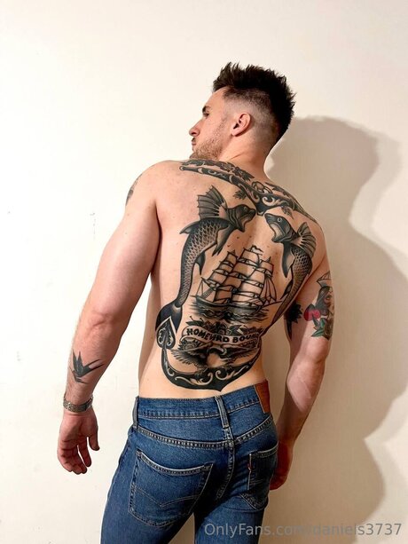 Daniels3737 nude model images