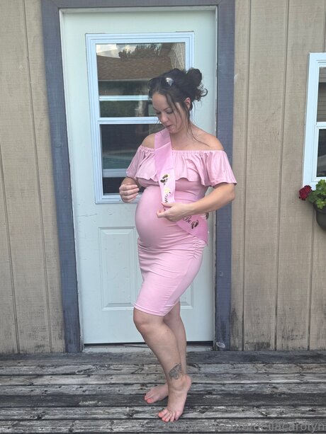 Dellacarolyn naked star img