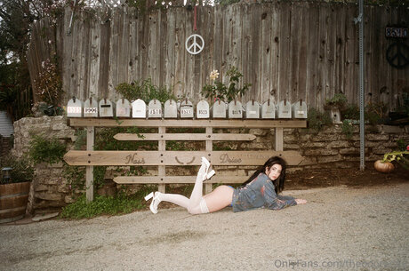 Theodoraday free actress img