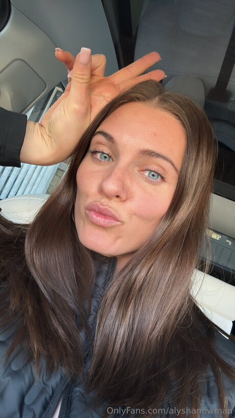 Alyshanewman pornstar hd pictures