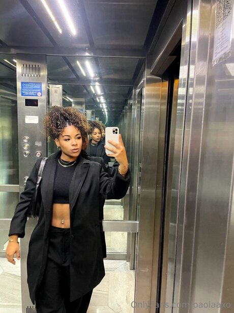 Paolaaxo pornstar high quality pic