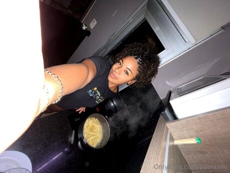 Paolaaxo star porn image