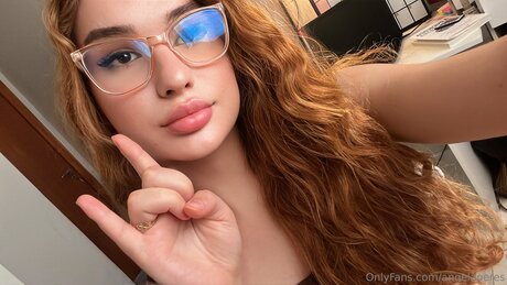 Angelaperes star nude img