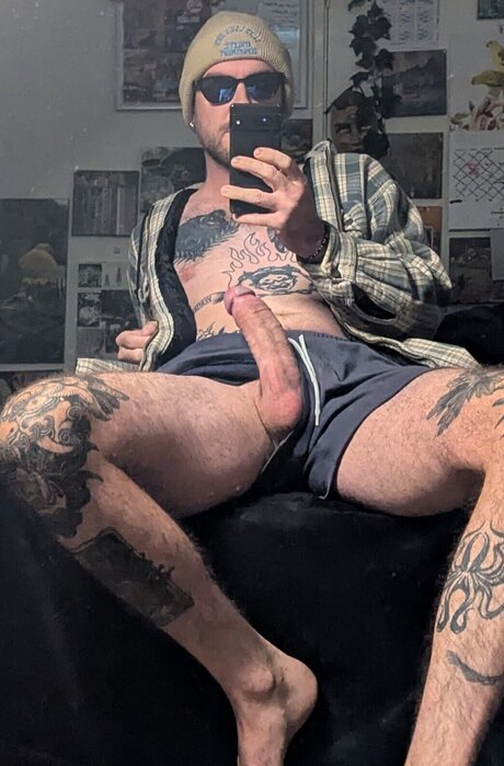 Aussiemenexhibit nice actress pictures