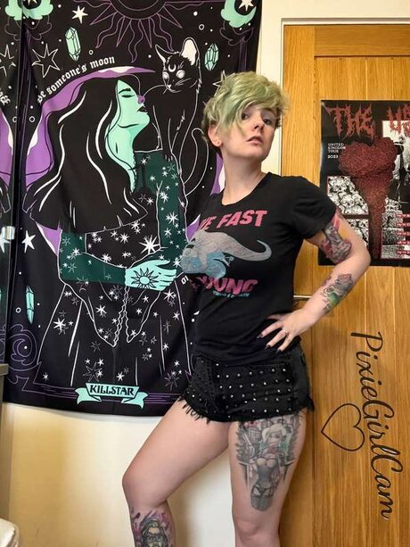 Pixiegirlcam exclusive model pic