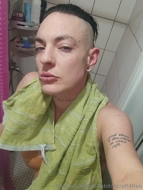 Alexbitchcraft4free nice star photo