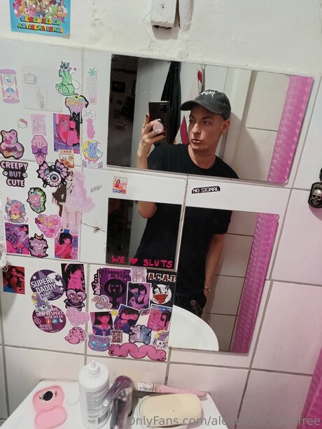 Alexbitchcraft4free nice actress galleries