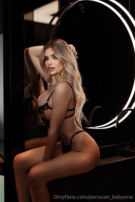 shemale handjob onlyfans sexy nudes photos