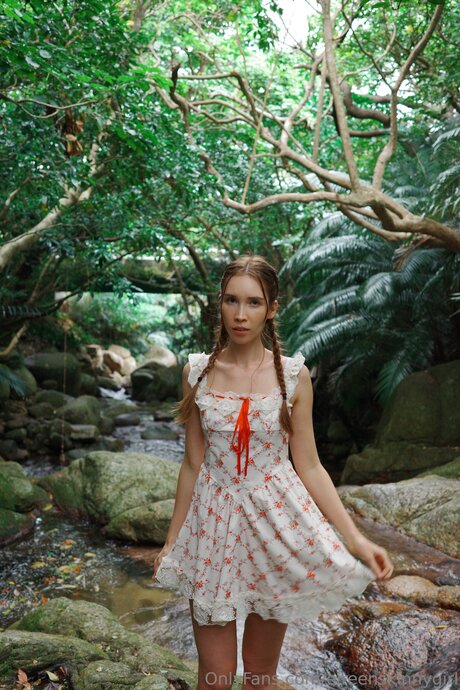 Eireenskinnygirl beautiful model images