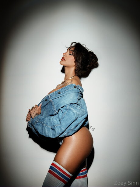 Zoeyxsinn nice model pic