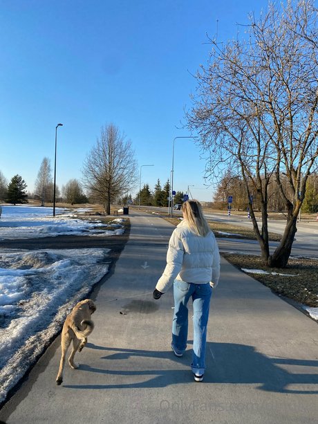 Dinulya sexy model photo