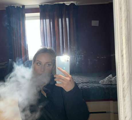 Dinulya exclusive pornstar galleries