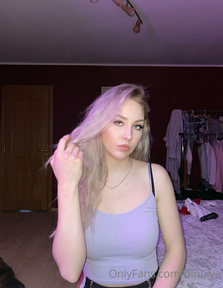 Dinulya exclusive model galleries