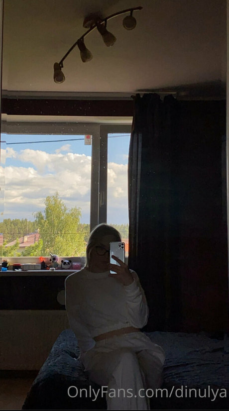Dinulya nice pornstar archive