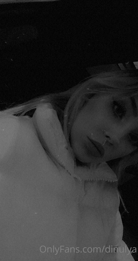 Dinulya adult actress photos