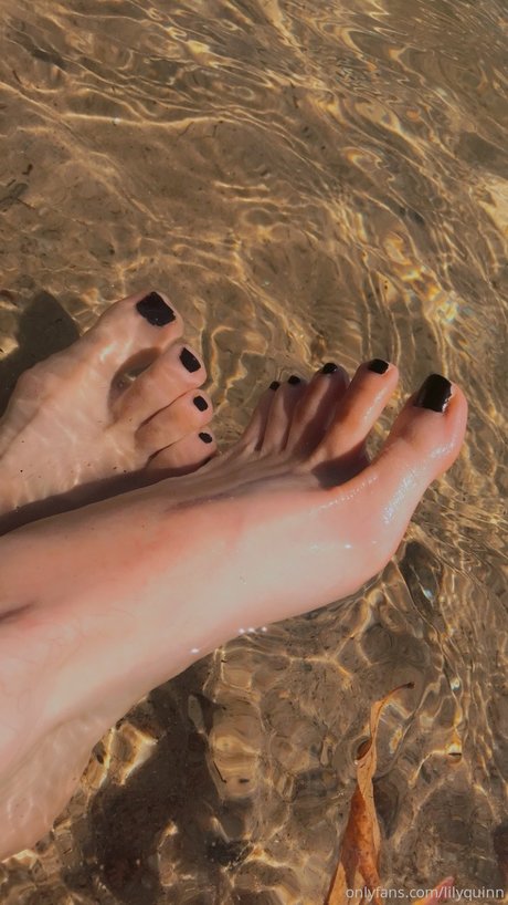 Lily Quinn model xxx picture