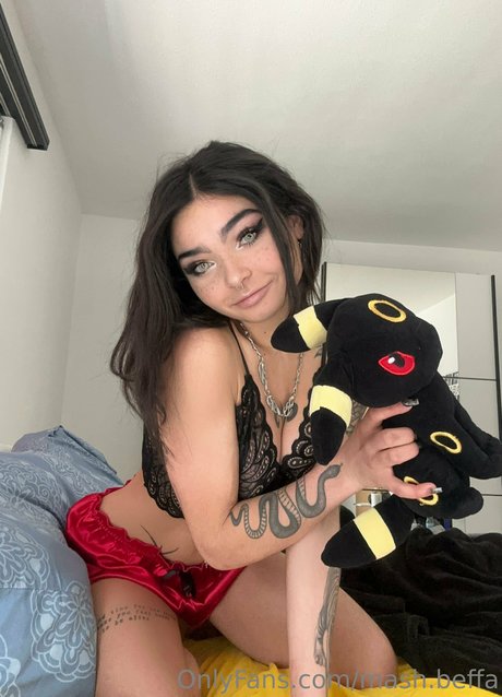 Littlemash Masha Beffa art star gallery