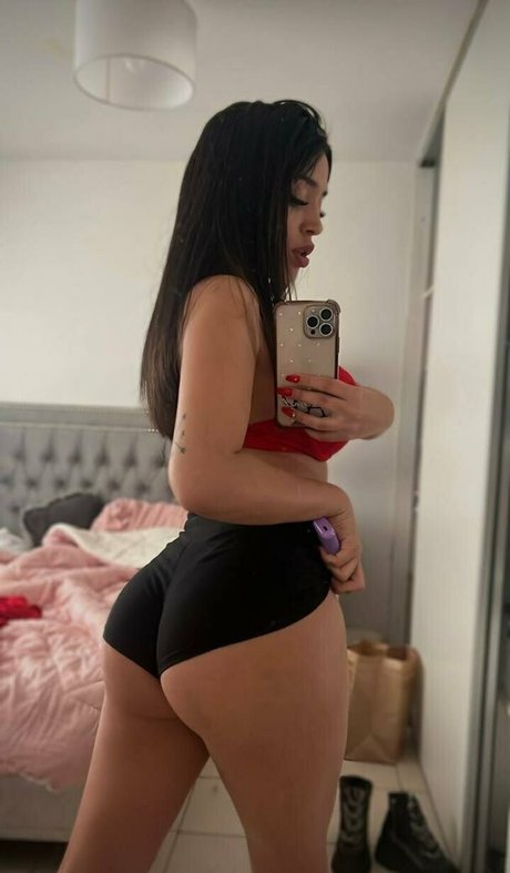 Paula Flores model art pictures