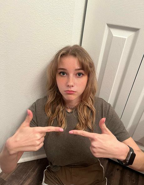 zooemoore adult star images