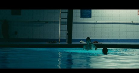 Zooey Deschanel beautiful star pics