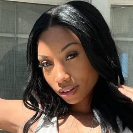 zoeyjay pretty pornstar pictures