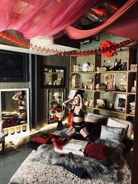 Diary For Lovers xxx model photos