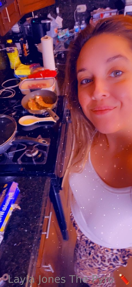 Layla Jones perfect pornstar gallery