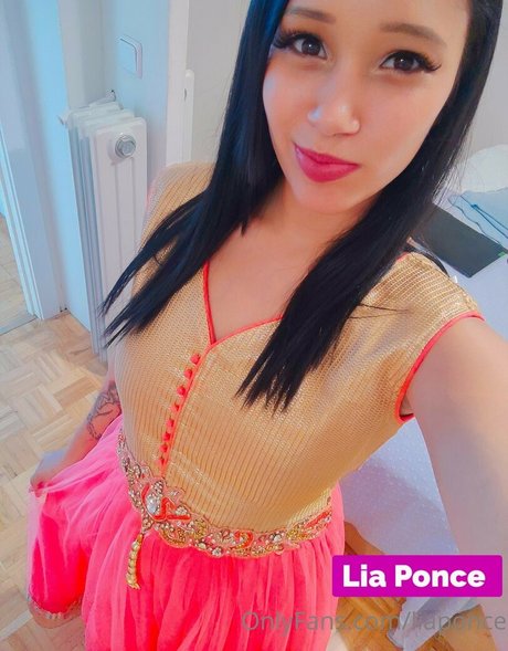 Lia Ponce model hot pictures