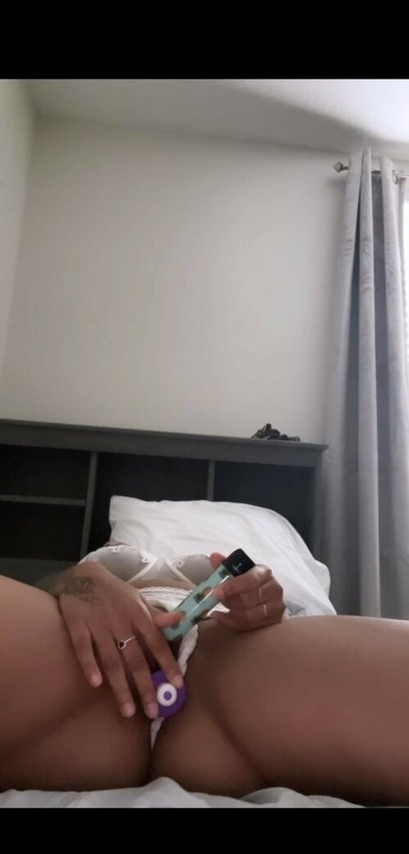 Lillunita free pornstar photos