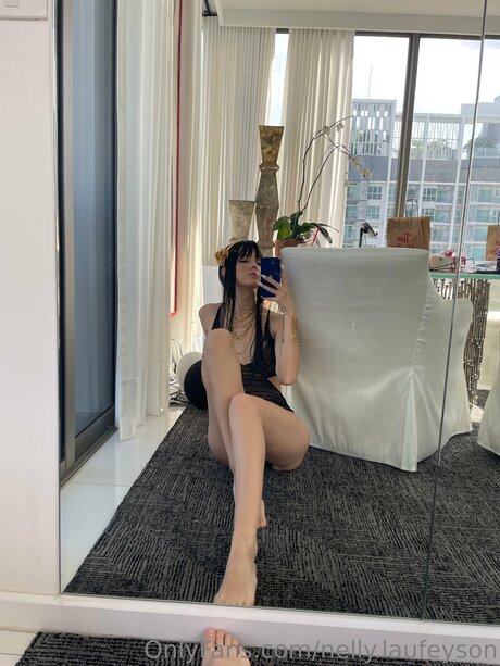 Nelly Laufeyson model pornographic archive