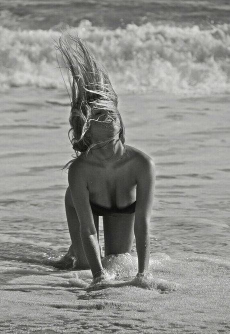 hung shemale onlyfans pornos img