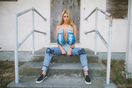 Thesavannaheleven exclusive pornstar pictures