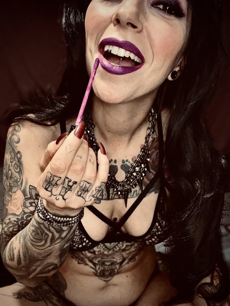 Wickedwitchypoo pornstar high quality images