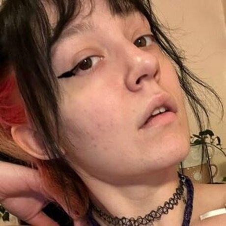 zoeybenzz porn actress photos