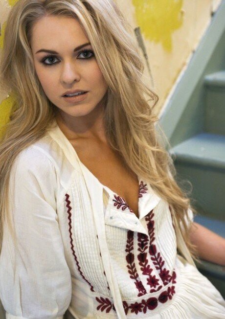 Zoe Salmon pornstar free archive