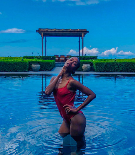 Zoe Saldana pornographic model pics