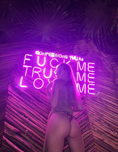 Zoella McKay nice star picture