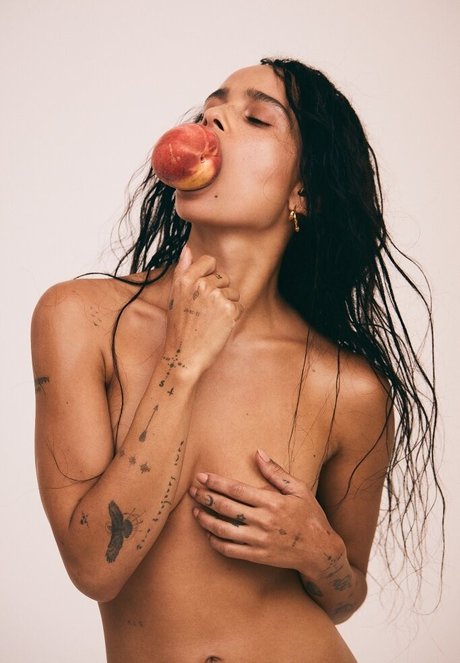 Zoe Kravitz star sexy picture