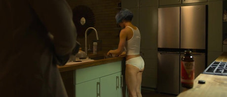 Zoe Kravitz sexy star gallery