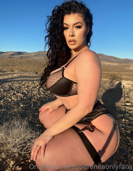 zoereneaonlyfans star nice photo