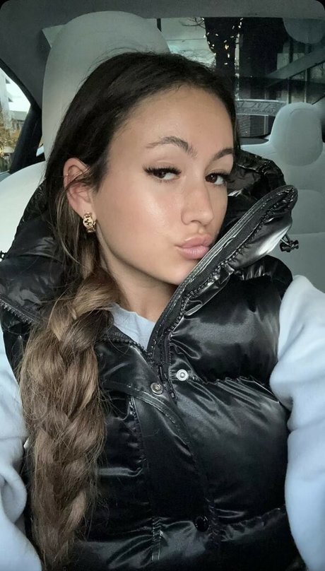 Zoe Fergurson pornstar naked img