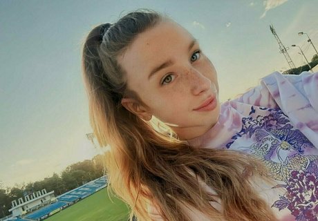 zoe cox star hd images