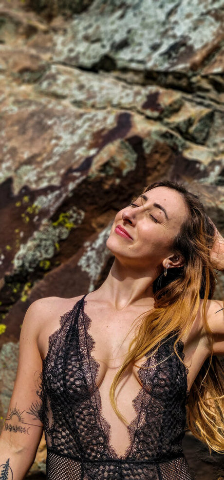 zoebytheriverfree star sex photo