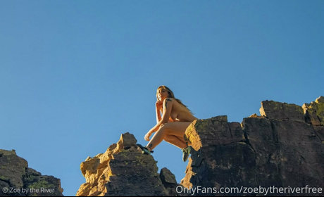 zoebytheriverfree sex star pics
