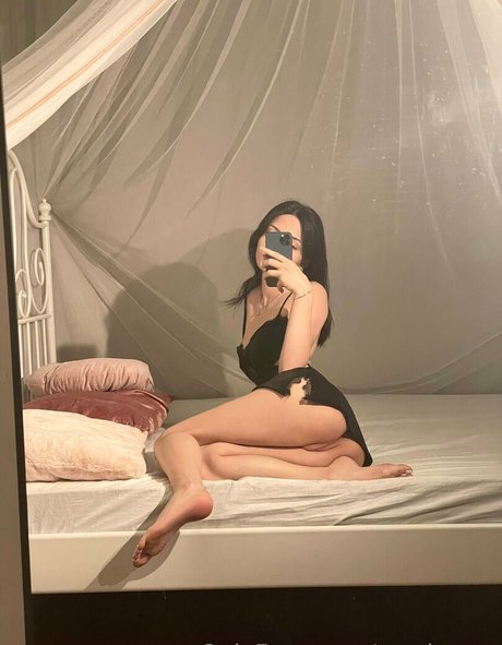 Zeydcarey perfect model pic