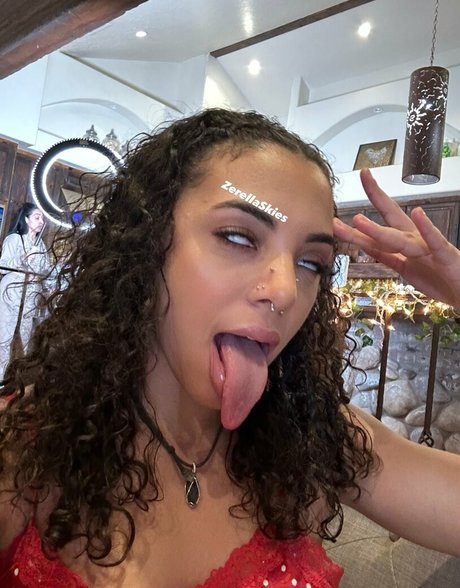 Zerella Skies model naked photos